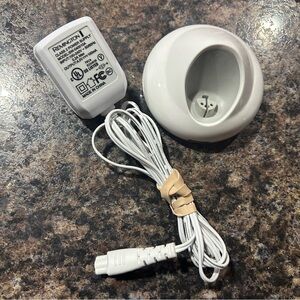 Remington OEM White Ladies Shaver Charging Dock and Class 2 Power Supply